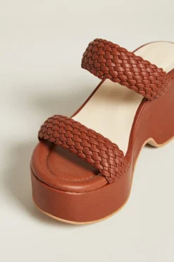 Sandali con zeppa - Marrone