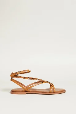 Sandali in pelle con borchie - Cuoio