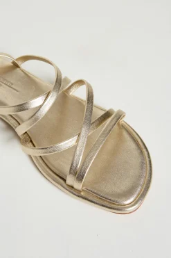Sandalo flat in pelle laminata - Oro