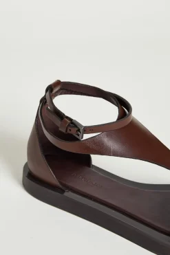 Sandalo flat in pelle - Marrone