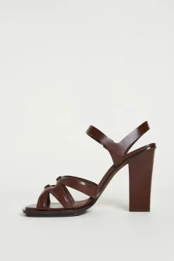Sandalo in pelle lucida - Marrone