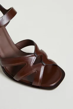 Sandalo in pelle lucida - Marrone