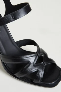 Sandalo in pelle lucida - Nero