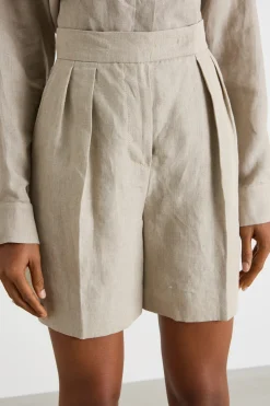 Short con doppia pince - Beige