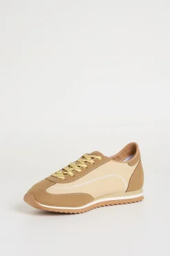 Sneakers in tessuto spalmato - Cammello