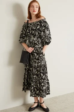 Top off shoulder con ricamo - Nero