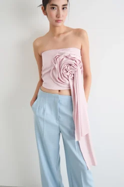 Top con applicazione a forma di rosa - Rosa