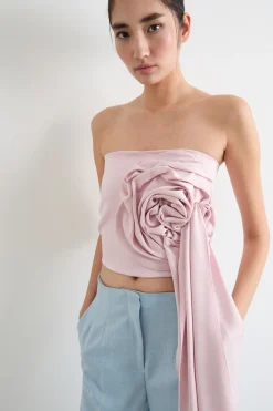 Top con applicazione a forma di rosa - Rosa