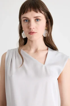Top con scollo asimmetrico - Bianco