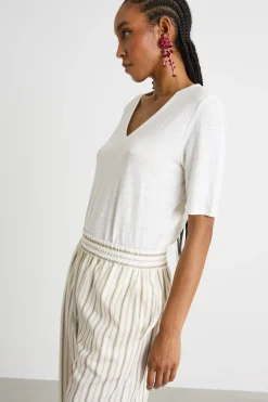 T-shirt con ampio scollo a V - Bianco