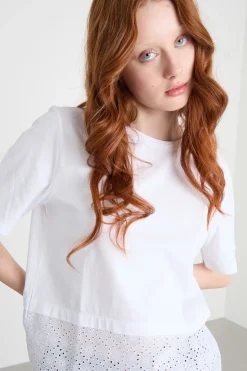 T-shirt con balza in sangallo - Bianco