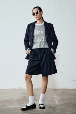 T-shirt con ricamo - Grigio