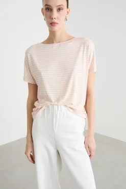 T-shirt con scollo ampio - Rosa Bianco