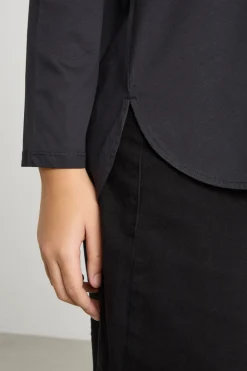 T-shirt in jersey con fondo arrotondato - Nero