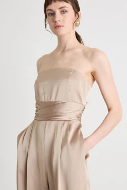 Tuta smanicata in raso - Beige